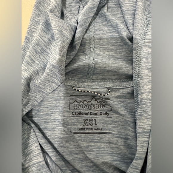 Patagonia long sleeve hooded shirt size XXL - Picture 5 of 6